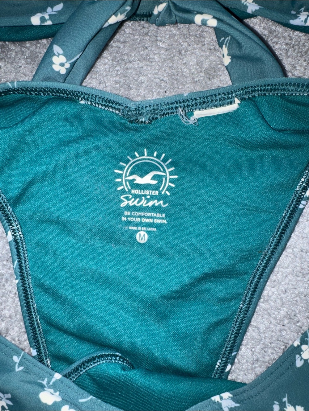 Hollister Bikini - Picture 3 of 7